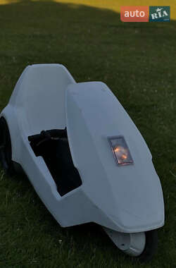 Скутер Sinclair C5 1985 в Городку Скутер Sinclair C5 1985 в Городку