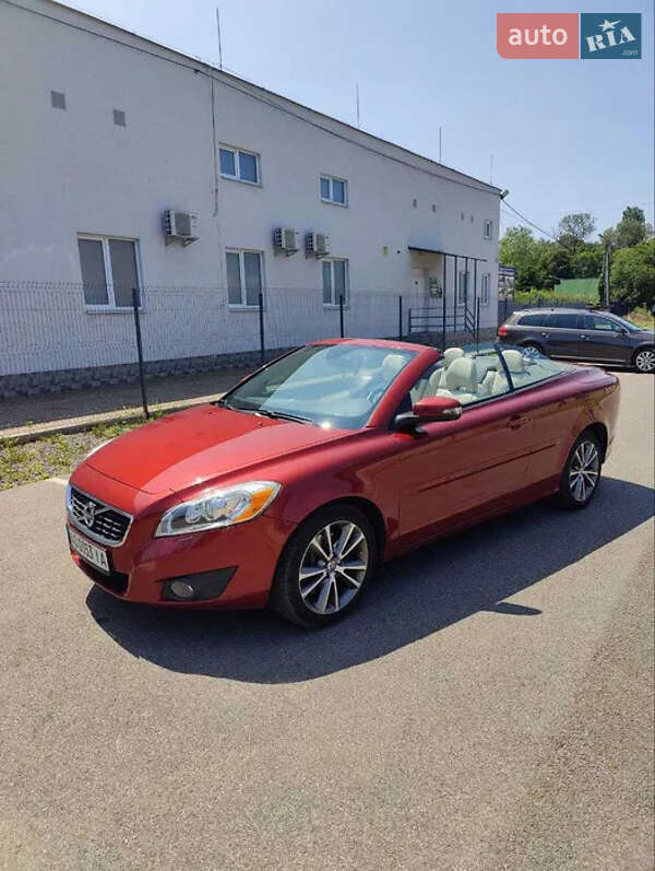 Кабриолет Volvo C70 2011 в Ужгороде Кабриолет Volvo C70 2011 в Ужгороде