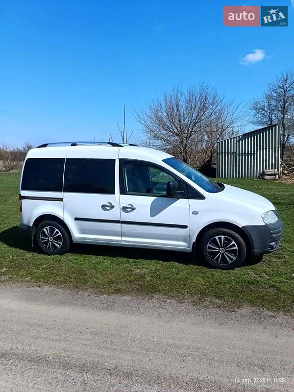 Минивэн Volkswagen Caddy 2007 в Кременчуге Минивэн Volkswagen Caddy 2007 в Кременчуге