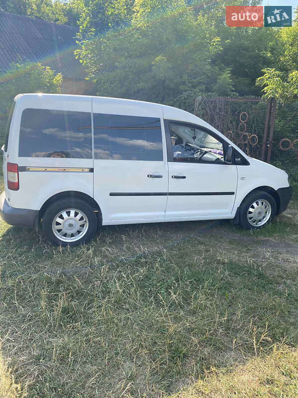 Минивэн Volkswagen Caddy 2004 в Смеле