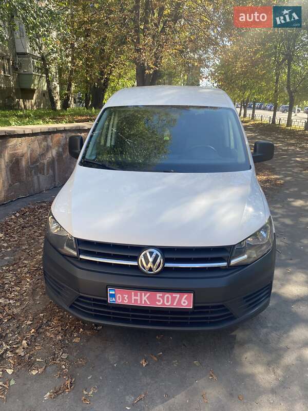 Минивэн Volkswagen Caddy 2015 в Коростене