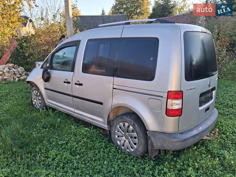 Минивэн Volkswagen Caddy 2005 в Косове Минивэн Volkswagen Caddy 2005 в Косове