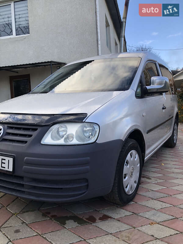 Мінівен Volkswagen Caddy 2004 в Чернівцях Мінівен Volkswagen Caddy 2004 в Чернівцях