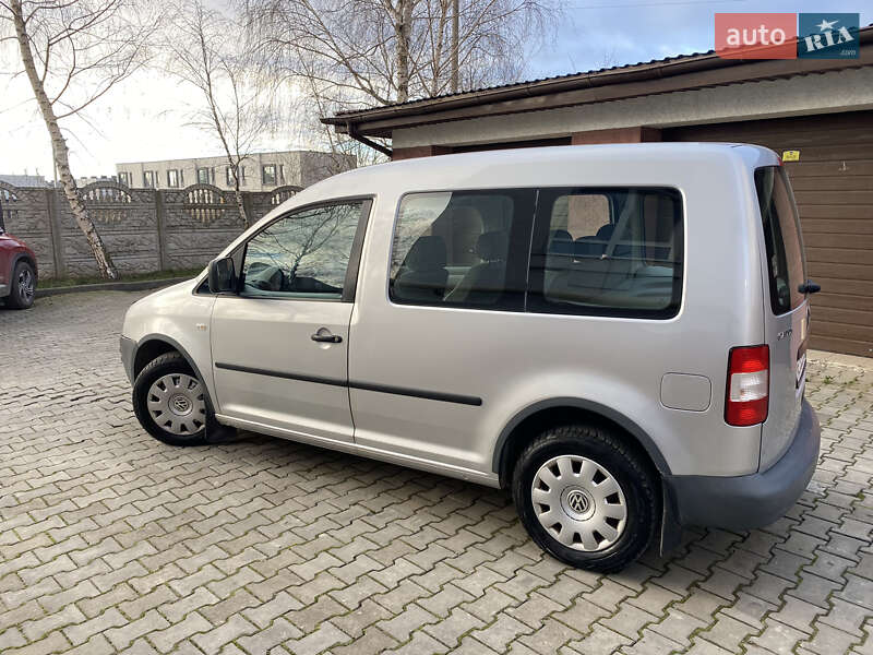 Минивэн Volkswagen Caddy 2010 в Ивано-Франковске