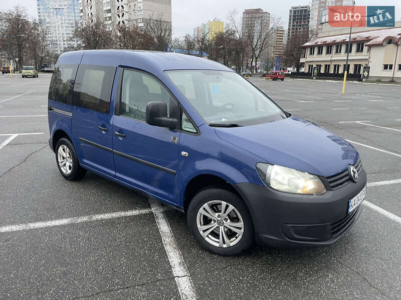 Грузовой фургон Volkswagen Caddy 2012 в Броварах
