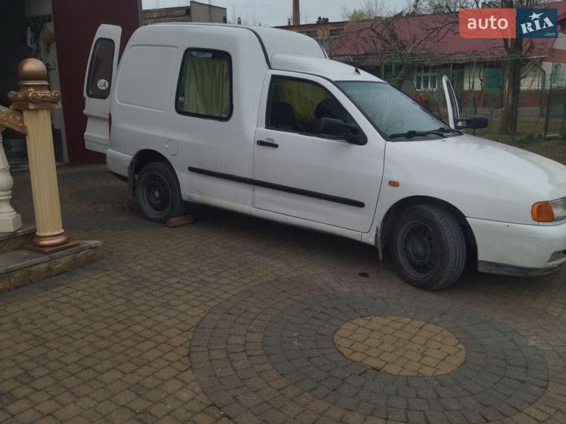 Минивэн Volkswagen Caddy 2000 в Бережанах