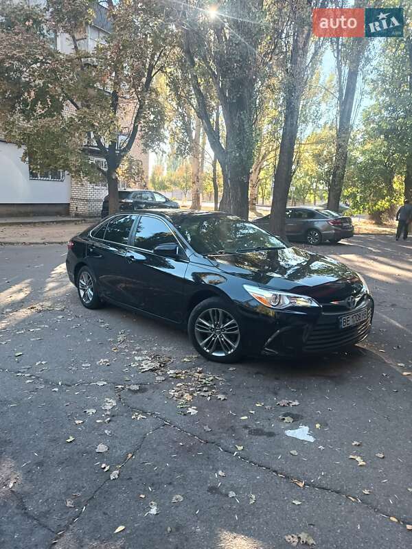 Седан Toyota Camry 2015 в Миколаєві