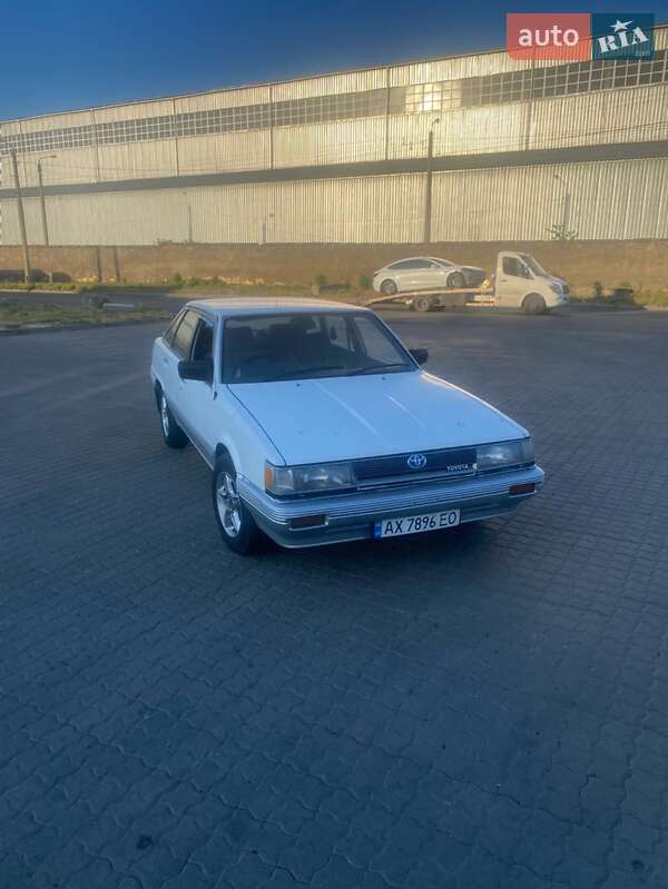 Хэтчбек Toyota Camry 1984 в Одессе Хэтчбек Toyota Camry 1984 в Одессе