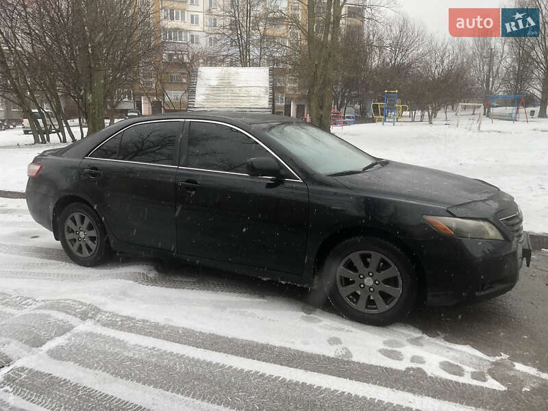 Седан Toyota Camry 2008 в Киеве