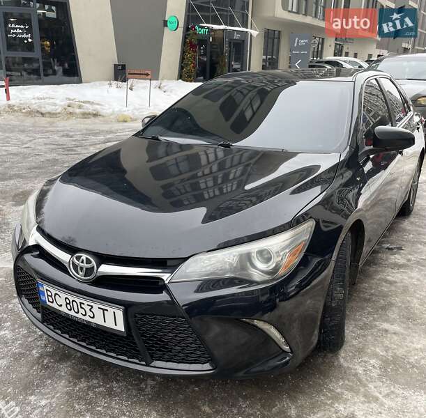 Седан Toyota Camry 2016 в Львове Седан Toyota Camry 2016 в Львове