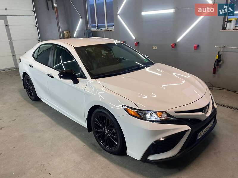 Седан Toyota Camry 2022 в Києві Седан Toyota Camry 2022 в Києві