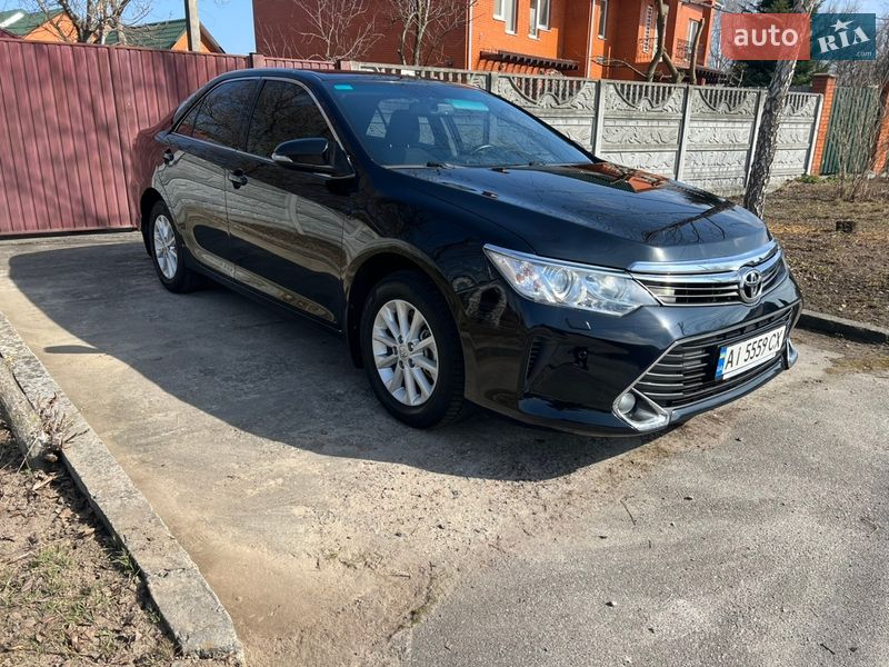 Седан Toyota Camry 2014 в Киеве