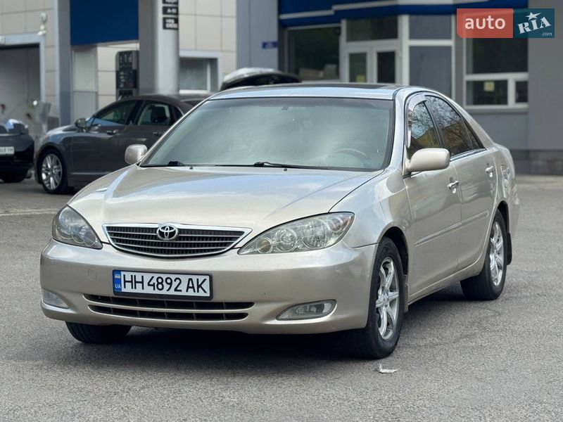 Седан Toyota Camry 2003 в Одессе