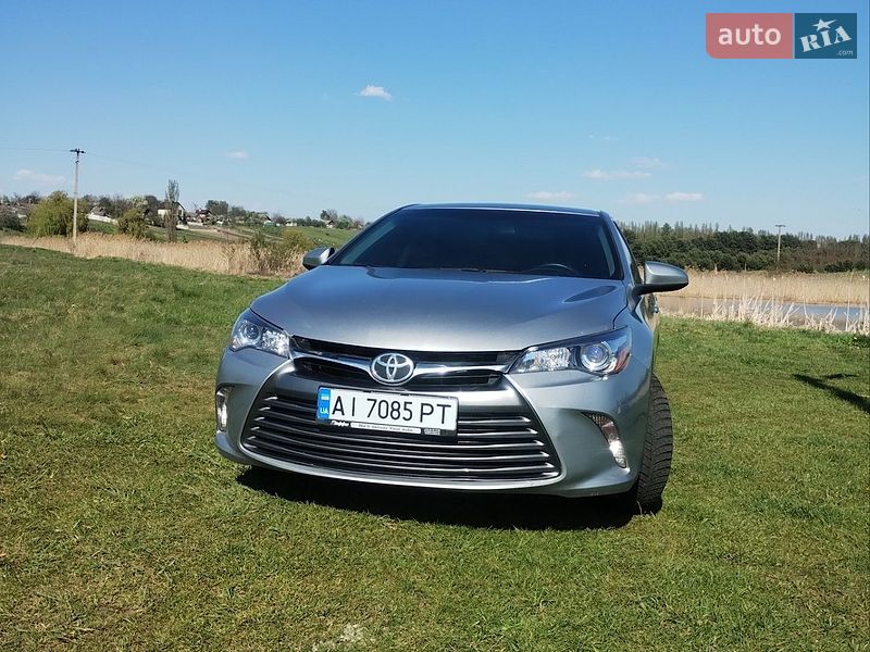 Седан Toyota Camry 2016 в Житомире
