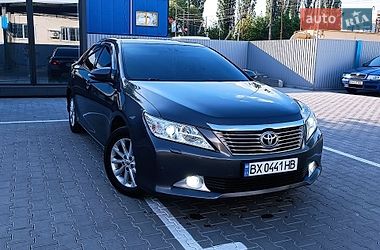 Седан Toyota Camry 2012 в Хмельницком