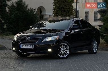 Седан Toyota Camry 2006 в Жовкве