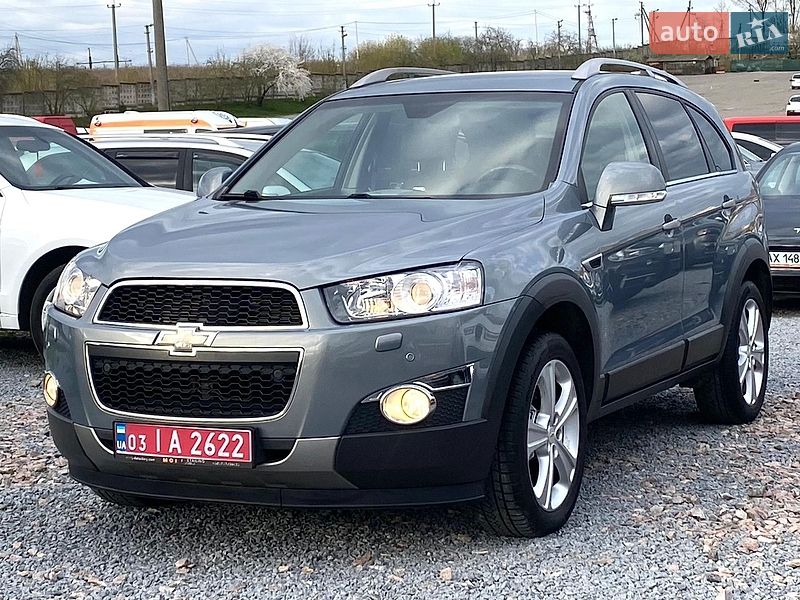 Позашляховик / Кросовер Chevrolet Captiva 2014 в Рівному