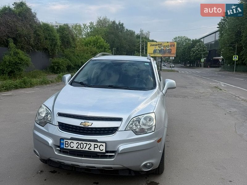 Внедорожник / Кроссовер Chevrolet Captiva 2014 в Львове