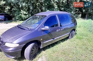 Минивэн Dodge Caravan 2000 в Кицмани