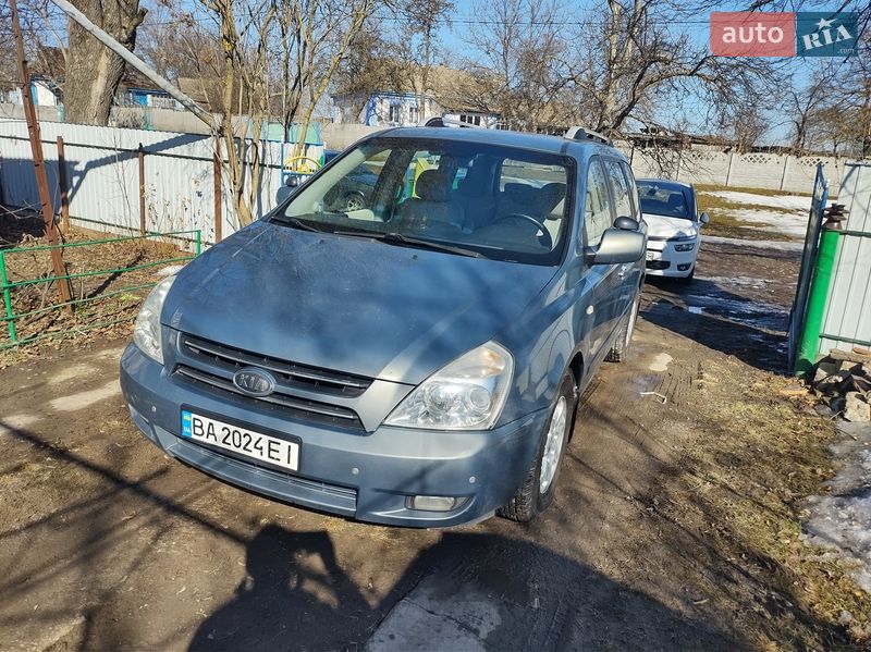 Минивэн Kia Carnival 2007 в Маньковке