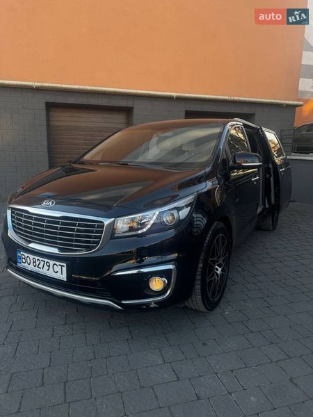 Минивэн Kia Carnival 2015 в Ивано-Франковске Минивэн Kia Carnival 2015 в Ивано-Франковске