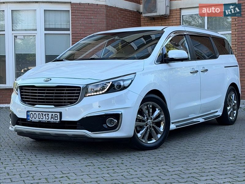 Минивэн Kia Carnival 2015 в Одессе
