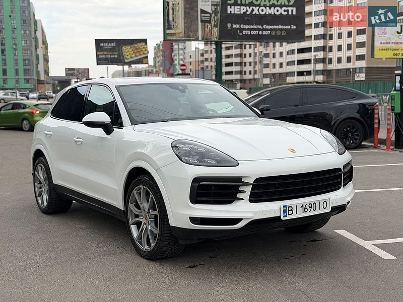Внедорожник / Кроссовер Porsche Cayenne 2020 в Киеве