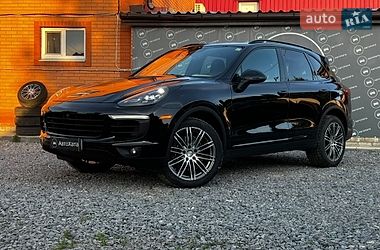 Внедорожник / Кроссовер Porsche Cayenne 2015 в Дергачах