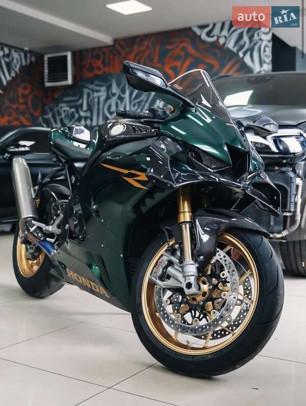 Спортбайк Honda CBR 1000RR 2022 в Киеве