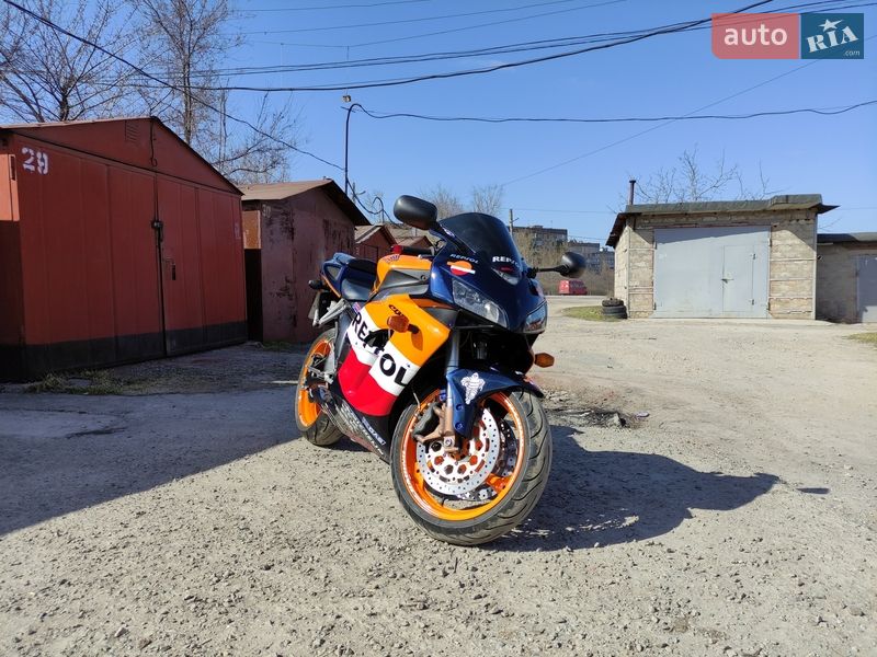 Спортбайк Honda CBR 1000RR 2005 в Кривом Роге