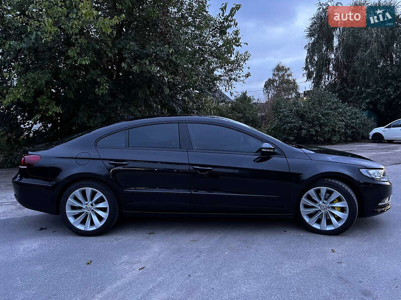 Купе Volkswagen CC / Passat CC 2015 в Чернигове