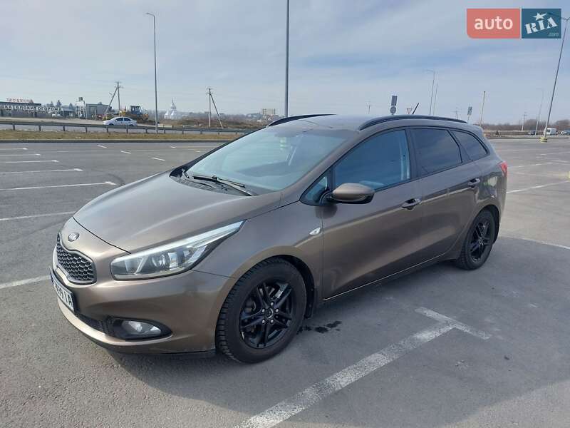 Универсал Kia Ceed 2013 в Львове