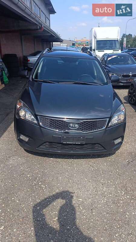 Универсал Kia Ceed 2010 в Раздельной