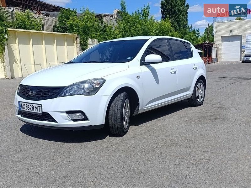 Хэтчбек Kia Ceed 2009 в Харькове Хэтчбек Kia Ceed 2009 в Харькове