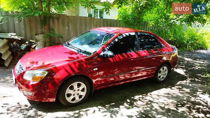 Седан Kia Cerato 2008 в Валках