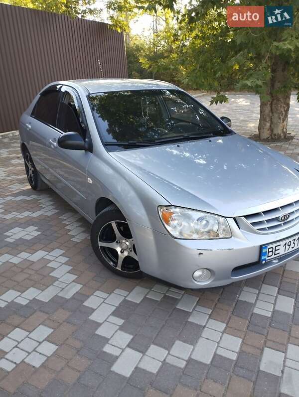 Седан Kia Cerato 2005 в Николаеве