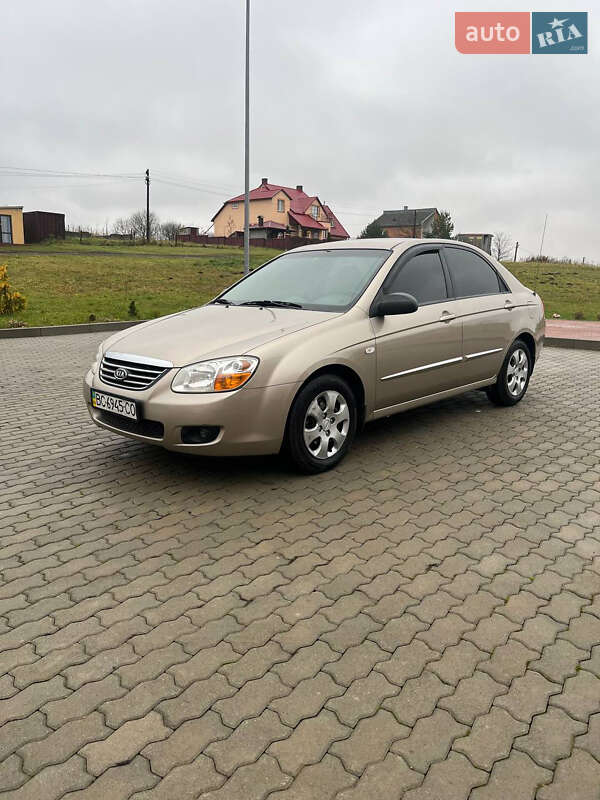 Седан Kia Cerato 2008 в Городке