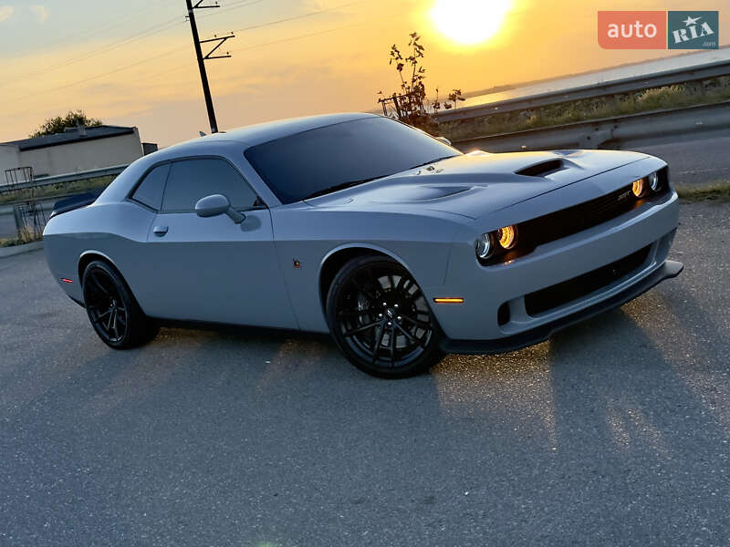 Купе Dodge Challenger 2021 в Черкассах Купе Dodge Challenger 2021 в Черкассах