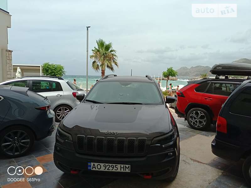 Внедорожник / Кроссовер Jeep Cherokee 2020 в Рахове