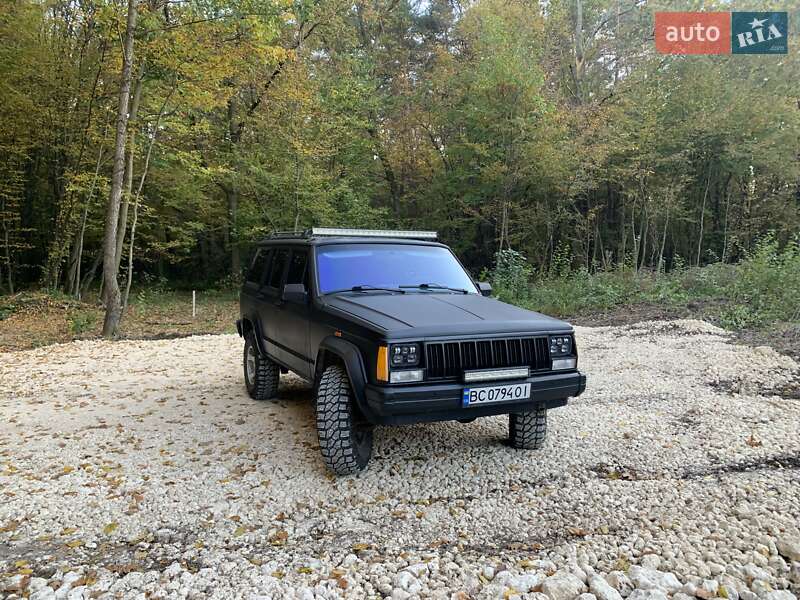 Внедорожник / Кроссовер Jeep Cherokee 1991 в Львове Внедорожник / Кроссовер Jeep Cherokee 1991 в Львове