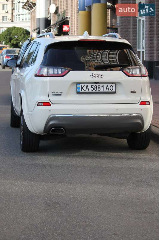 Внедорожник / Кроссовер Jeep Cherokee 2018 в Киеве