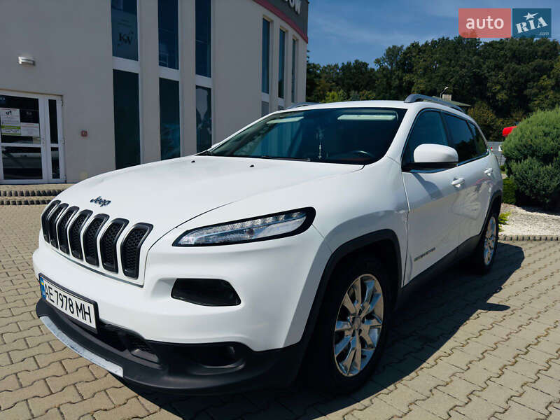 Позашляховик / Кросовер Jeep Cherokee 2016 в Дніпрі Позашляховик / Кросовер Jeep Cherokee 2016 в Дніпрі