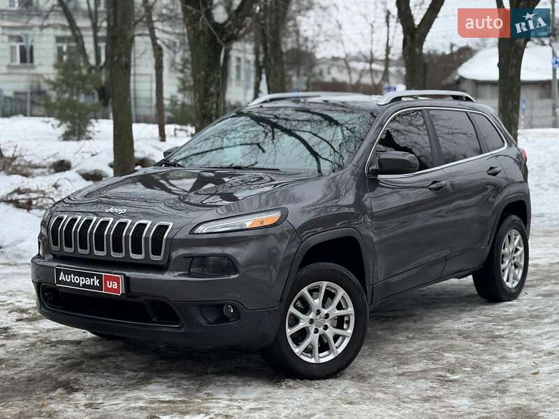 Внедорожник / Кроссовер Jeep Cherokee 2016 в Киеве