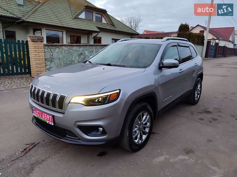 Внедорожник / Кроссовер Jeep Cherokee 2019 в Дубно