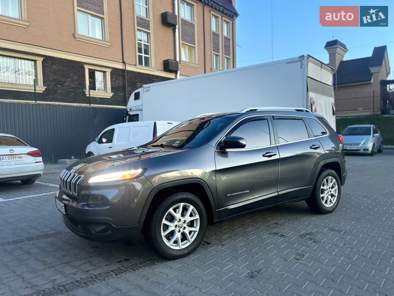 Внедорожник / Кроссовер Jeep Cherokee 2016 в Киеве