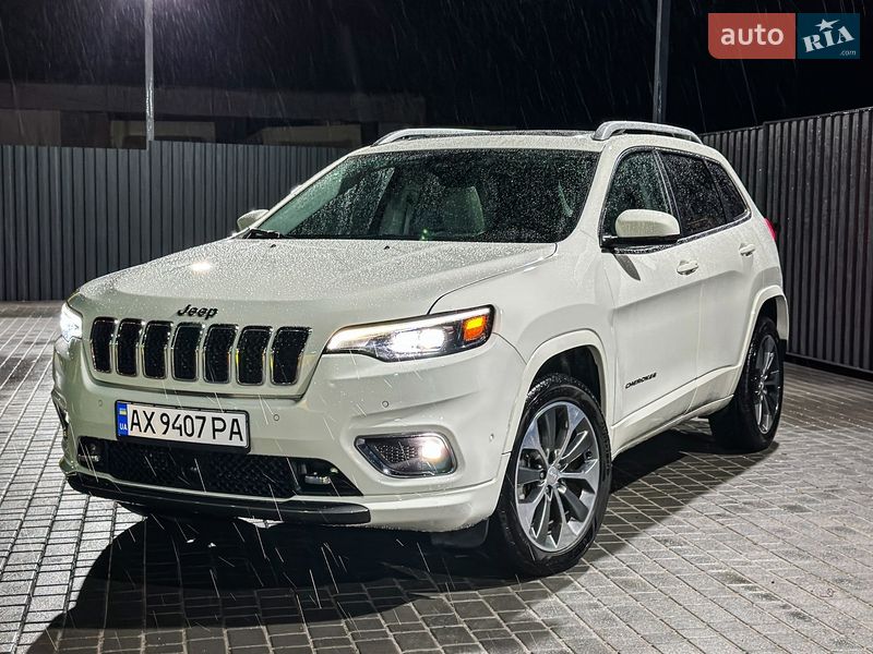 Внедорожник / Кроссовер Jeep Cherokee 2018 в Харькове