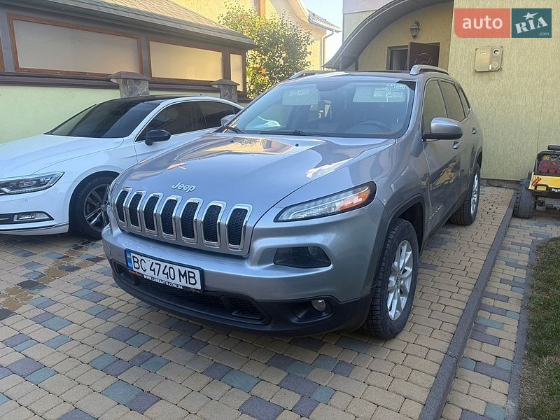 Внедорожник / Кроссовер Jeep Cherokee 2014 в Львове