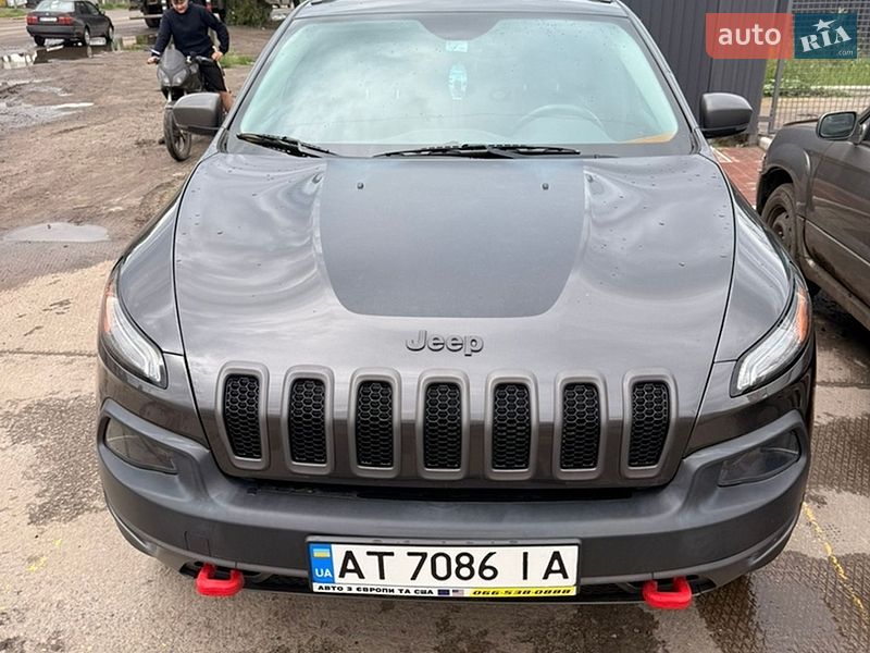 Внедорожник / Кроссовер Jeep Cherokee 2014 в Изюме