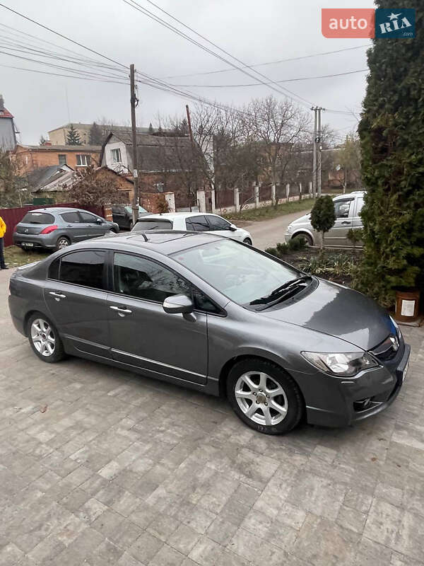 Седан Honda Civic 2010 в Виннице
