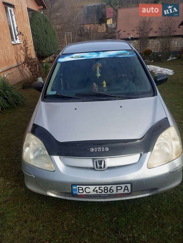 Хэтчбек Honda Civic 2001 в Хырове Хэтчбек Honda Civic 2001 в Хырове